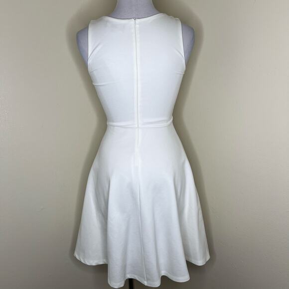 Lulus Bon Appetit Skater Dress XS White Fit & Flare A-Line V-Neck Ponte NEW Chic - Picture 5 of 10